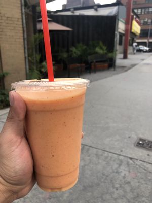 Little Mos Juice Bar