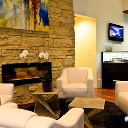 Grogan Jewelers by Lon - Lounge in comfort in our jewelry showroom