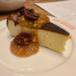 Basque cheesecake Basque cheesecake