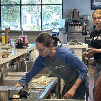 Broken Yolk Cafe - Sarah and Natalie. - American Near Me - Glendora, California
