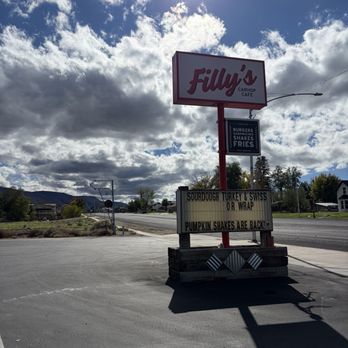 Filly's Carhop Cafe - Burgers Near Me - Fillmore, Utah