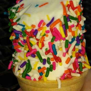 Don's Creamy Whip - Vanilla softserve with rainbow sprinkles - Ice Cream & Frozen Yogurt Near Me - Reading, Ohio