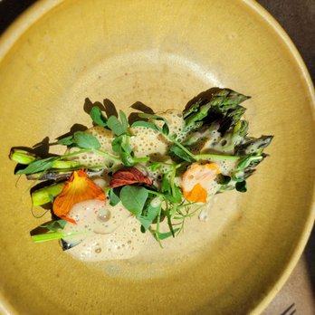Restaurant Pearl Morissette - Asparagus - Diners Near Me - Lincoln, Ontario