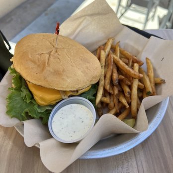 Dubber's Oldtown Bar and Grill - Old Oldtown Burger - Sports Bars Near Me - Salinas, California Dubber's Oldtown Bar and Grill - Old Oldtown Burger - Sports Bars Near Me - Salinas, California