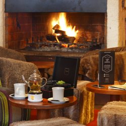 Hôtel du Bourg - Le bar de l'hotel, au coin du feu