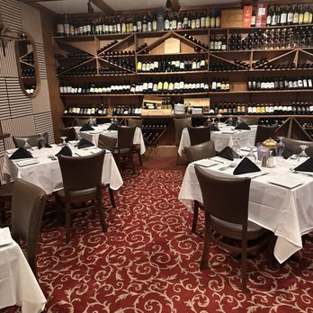Red Fox Restaurant & Bar - Huge selection of wines - Sandwiches Near Me - Middletown, Connecticut Red Fox Restaurant & Bar - Huge selection of wines - Sandwiches Near Me - Middletown, Connecticut