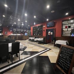 Hangout Ramen & Sushi