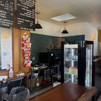 Rowhome Coffee - Pine Street - Coffee & Tea Near Me - Philadelphia, Pennsylvania