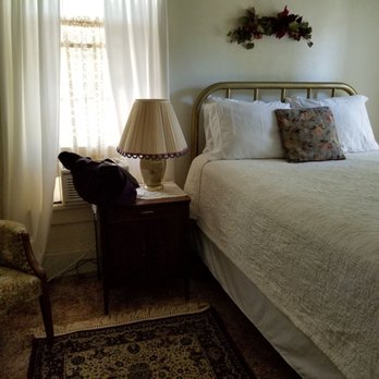 The Sister's House - Bed & Breakfast Near Me - Stuart, Nebraska