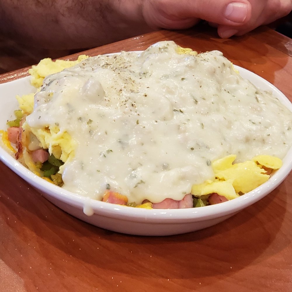 Broken Yolk Cafe - Country skillet - Breakfast & Brunch Near Me - Mesa, Arizona Broken Yolk Cafe - Country skillet - Breakfast & Brunch Near Me - Mesa, Arizona