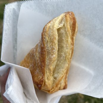Hollin Farms - Apple pie pocket - Fruits & Veggies Near Me - Delaplane, Virginia
