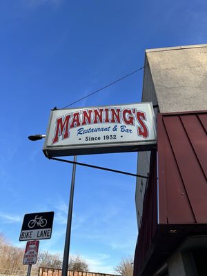 Manning’s Restaurant & Bar by null