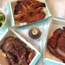 好燒味 - From top going clockwise: duck(meh), crispy pork(so good!), 2 types of charsiu and lamb shoulder. Wish my stomach was bigger!
