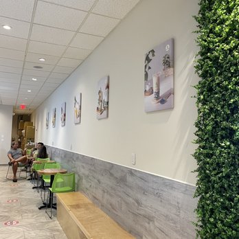 Mr. Wish - Sitting area - Bubble Tea Near Me - Herndon, Virginia