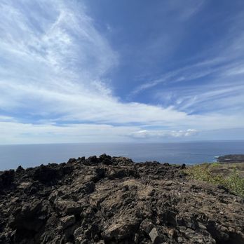 Captain Cook Monument - Landmarks & Historical Buildings Near Me - Captain Cook, Hawaii