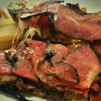 Nate'n Al's - Pastrami Reuben - Detailed - Delis Near Me - Beverly Hills, California Nate'n Al's - Pastrami Reuben - Detailed - Delis Near Me - Beverly Hills, California