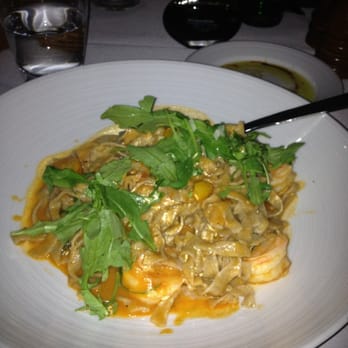 Piccolo Sogno - Fettuccine Con Gamberi (whole wheat ribbon pasta, shrimp, garlic, arugula, brandy and tomatoes) yumm!!! - Italian Near Me - Chicago, Illinois Piccolo Sogno - Fettuccine Con Gamberi (whole wheat ribbon pasta, shrimp, garlic, arugula, brandy and tomatoes) yumm!!! - Italian Near Me - Chicago, Illinois