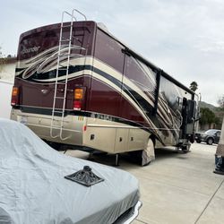 Lugo Mobile RV - Motorhome service