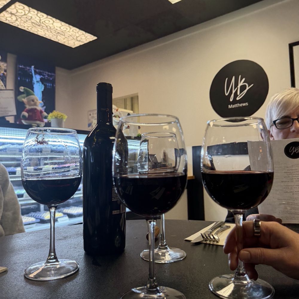 Yanni Bistro - New American Near Me - Matthews, North Carolina