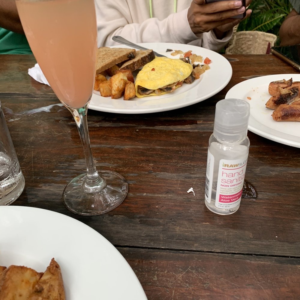 Potheads Beach Road - Omelette and mexmosa - Breakfast & Brunch Near Me - Tulum, ROO Potheads Beach Road - Omelette and mexmosa - Breakfast & Brunch Near Me - Tulum, ROO