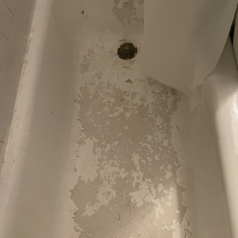 Master Bath Refinishing - a complete mess of a bathtub - Refinishing Services Near Me Master Bath Refinishing - a complete mess of a bathtub - Refinishing Services Near Me