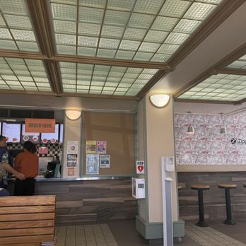 Zippy's Kapahulu - Fast Food Near Me - Honolulu, Hawaii