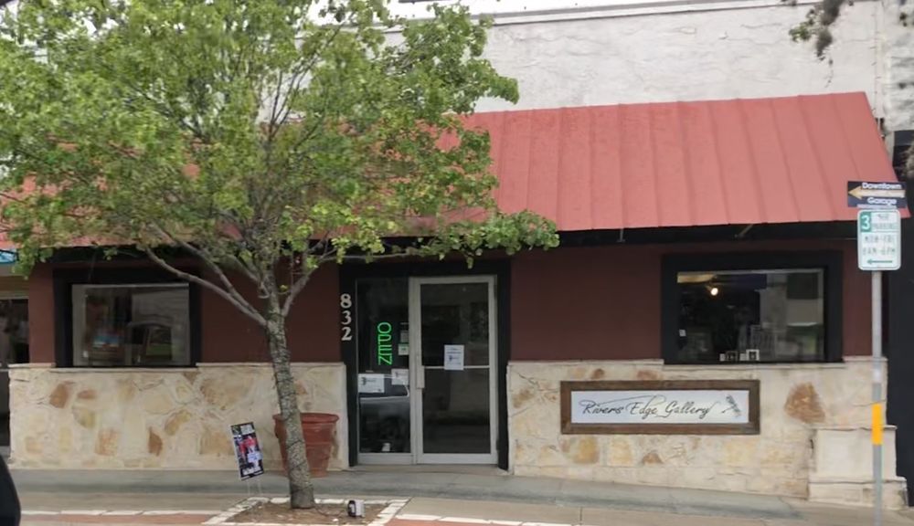 RIVERS EDGE GALLERY Updated June 2024 14 Photos 832 Water St
