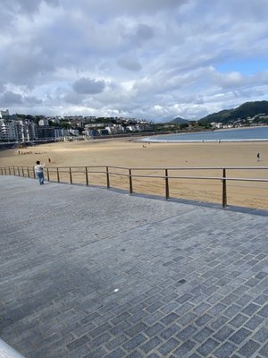 Beach of La Concha by null