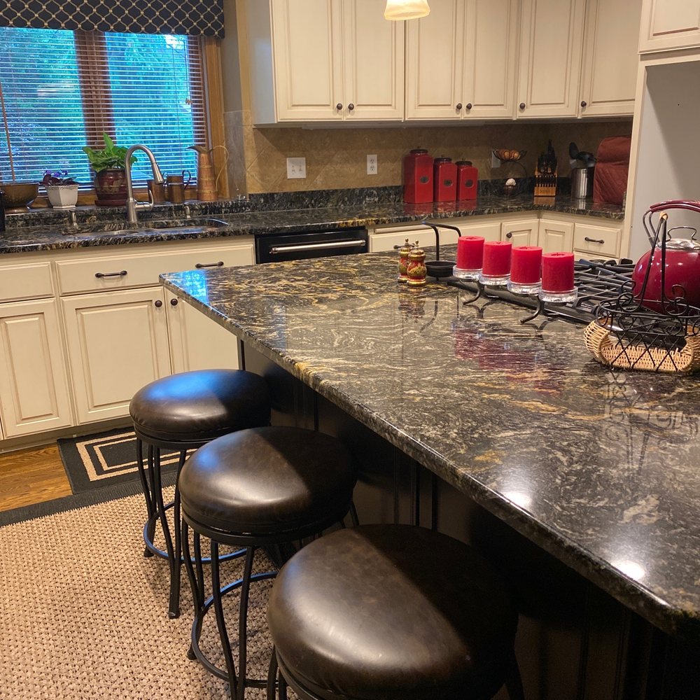 Cabinetpak Kitchens - Kitchen sink area cabinets and island. - Kitchen & Bath Near Me - Bloomington, Minnesota