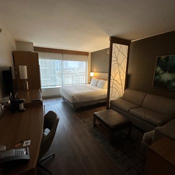 Hyatt Place Austin Downtown - My room - Hotels Near Me - Austin, Texas Hyatt Place Austin Downtown - My room - Hotels Near Me - Austin, Texas