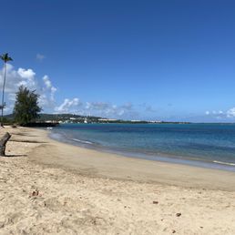 The beach behind the kioskos.