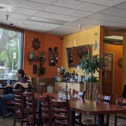 Carmelita's Taqueria - Interiors and ambience