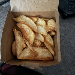 Marlow's Cheesesteaks - Unseasoned fries