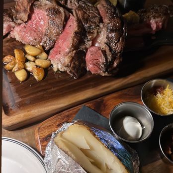 1901 Speakeasy - Tomahawk steak - Lounges Near Me - Oxnard, California
