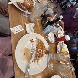 Chicken & Waffles Chicken & Waffles