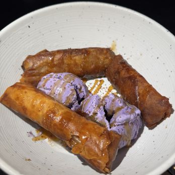 Breakroom - Banana Lumpia & Ube Icecream - Sports Bars Near Me - Honolulu, Hawaii