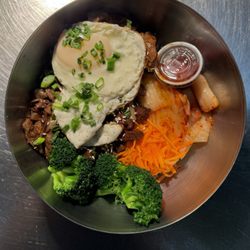 Moi Poki Grill - Beef Bulgogi Rice Bowl + egg