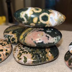 The Crystal Spot -  Kat's Scrap Box - Beautiful ocean, jasper palm stones