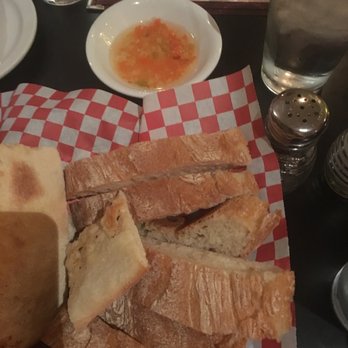 Farro Italian Restaurant - Great Dipping Sauce with appetizer bread - Italian Near Me - Centennial, Colorado