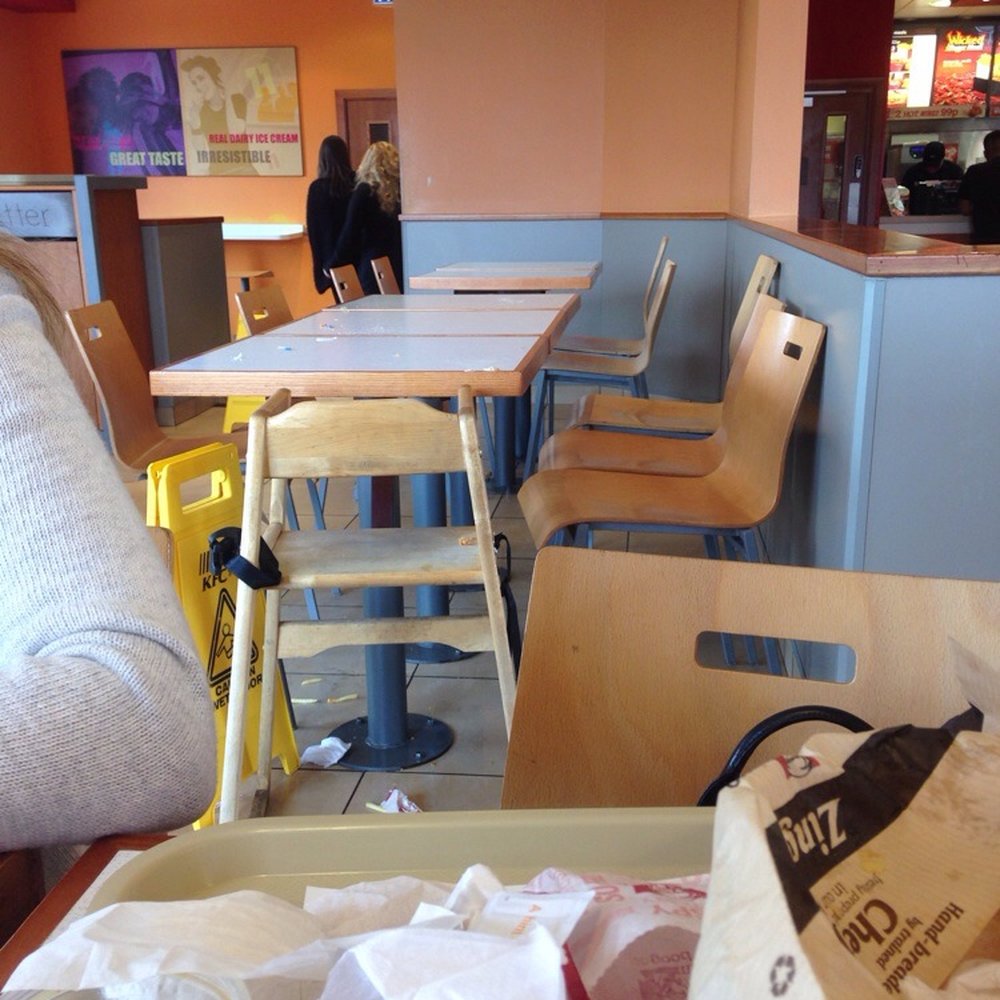 KFC - One of the mucky tables - Fast Food Near Me - Birstall, XWY