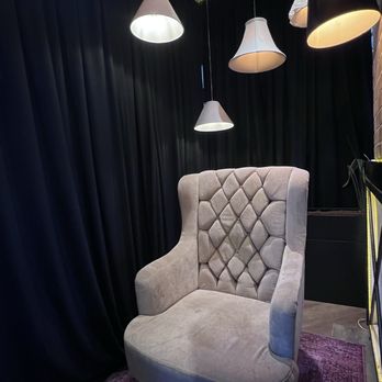 CAO - Instagram spot of beautiful chair in the entry - Seafood Near Me - Cancún, ROO CAO - Instagram spot of beautiful chair in the entry - Seafood Near Me - Cancún, ROO