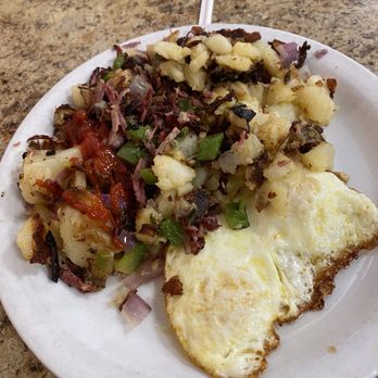Carolyn's Cafe - corn beef hash - Breakfast & Brunch Near Me - Redlands, California