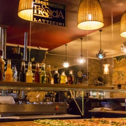 Ristorante Caminetto - Ausserhaus Meterpizzen zum Mitnehmen für den schnellen Hunger