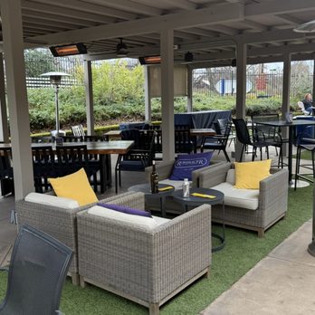 Rombauer Vineyards - Outside seating - Wine Tasting Room Near Me - Plymouth, California