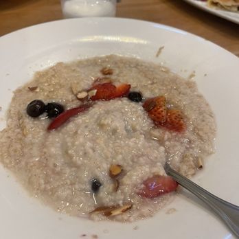Broken Yolk Cafe - Steel Cut Oats - Breakfast & Brunch Near Me - Rancho Cucamonga, California Broken Yolk Cafe - Steel Cut Oats - Breakfast & Brunch Near Me - Rancho Cucamonga, California