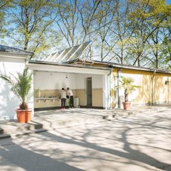 Campingplatz Himmelreich - Abwaschbereich und Waschmaschinen/Trockner