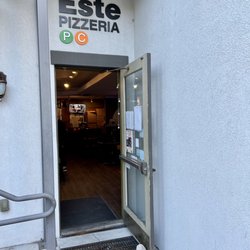 Este Pizzeria - Park City - Back entrance from the patio