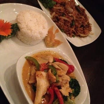 Nicky's Thai Kitchen - Panang curry and pineapple fried rice - Thai Near Me - Pittsburgh, Pennsylvania