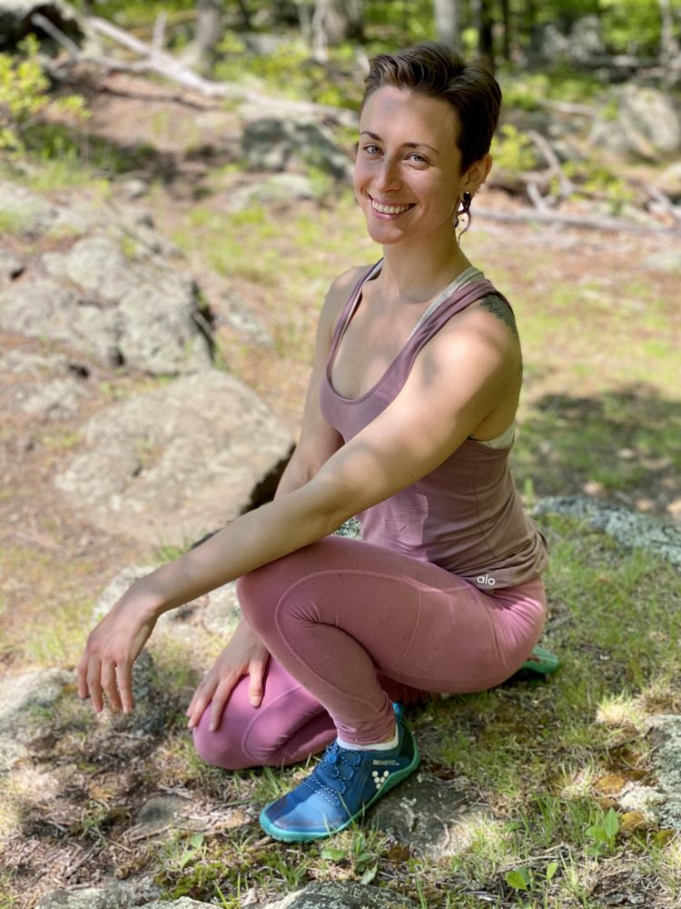 Rolfing & Yoga by Chelsey Logo