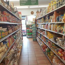 El Punto Meat & Fish Market - Shelves are well stocked